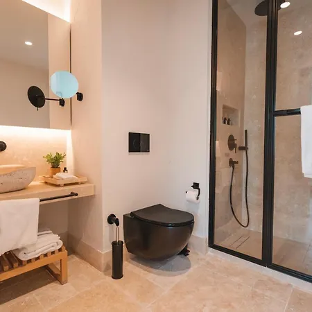 6 Rooms By Azumare Side Exterior photo
