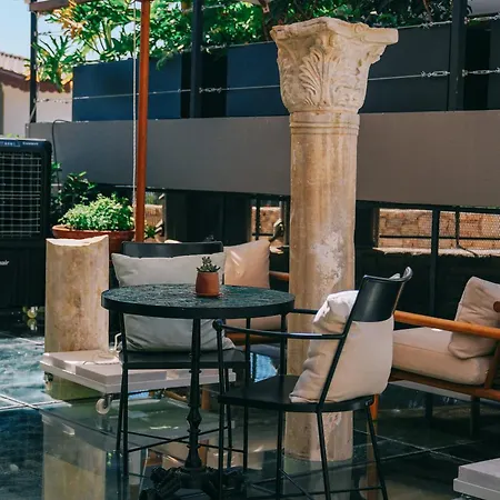 6 Rooms By Azumare Side Exterior photo